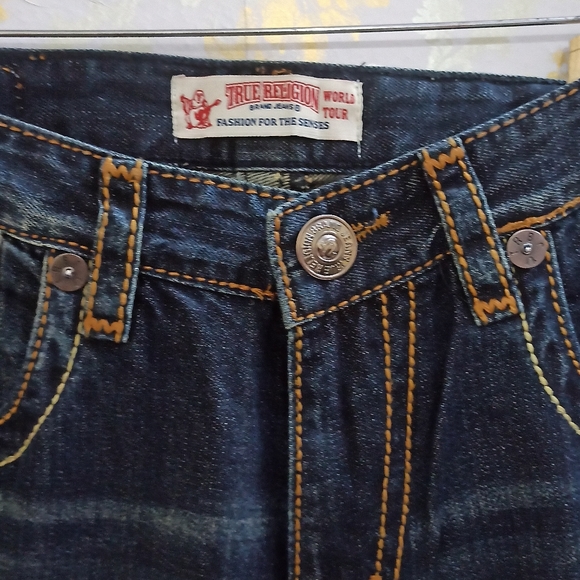 True Religion - Picture 4 of 11
